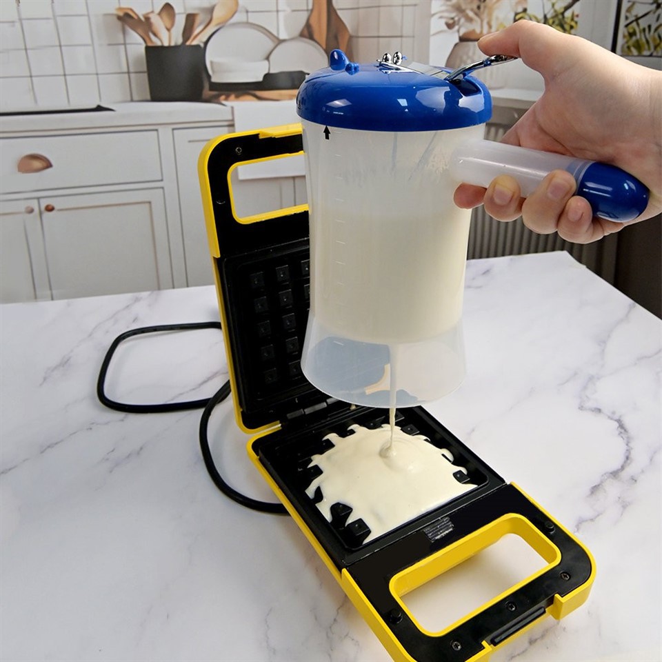 Customized New and Improved Pancake Batter Dispenser(001)